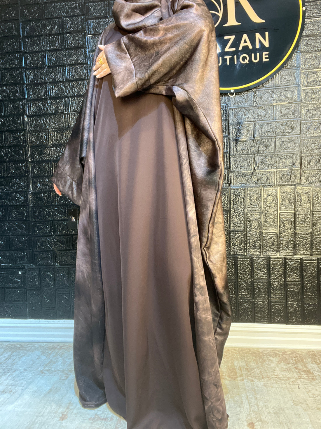 Royal Cocoa Elegance