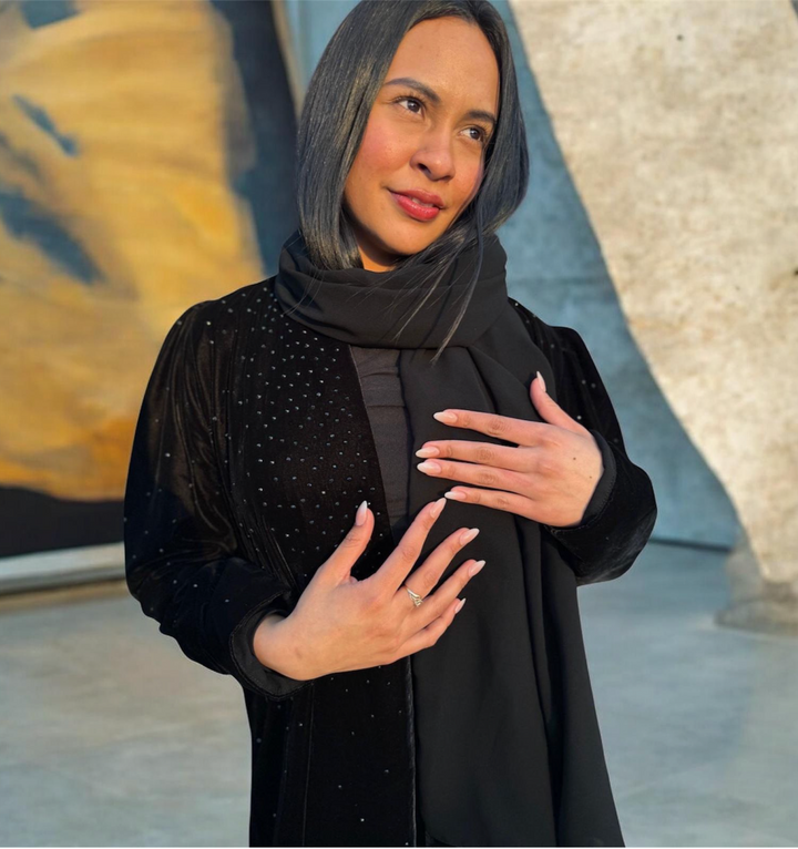 The Eclipse Velvet Abaya