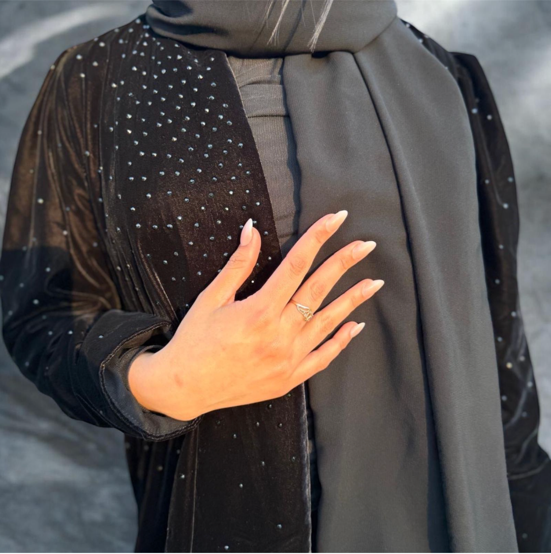 The Eclipse Velvet Abaya